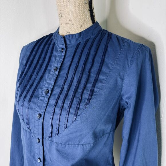 Talbots Blue Pin Tuck Blouse Petite Sz S Button Up Shiny Buttons Mock Neck Women - Picture 3 of 13